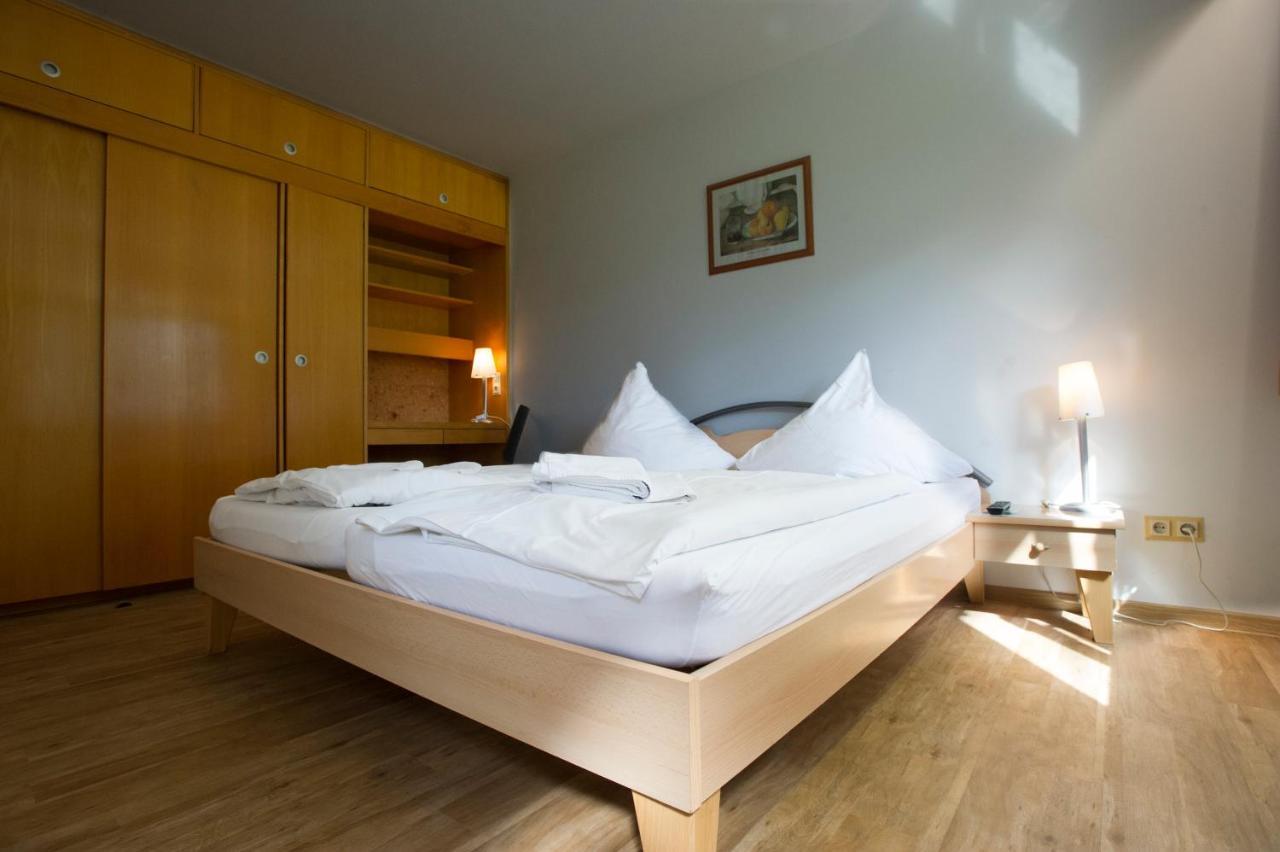 Euro Inn - Hotel لار المظهر الخارجي الصورة